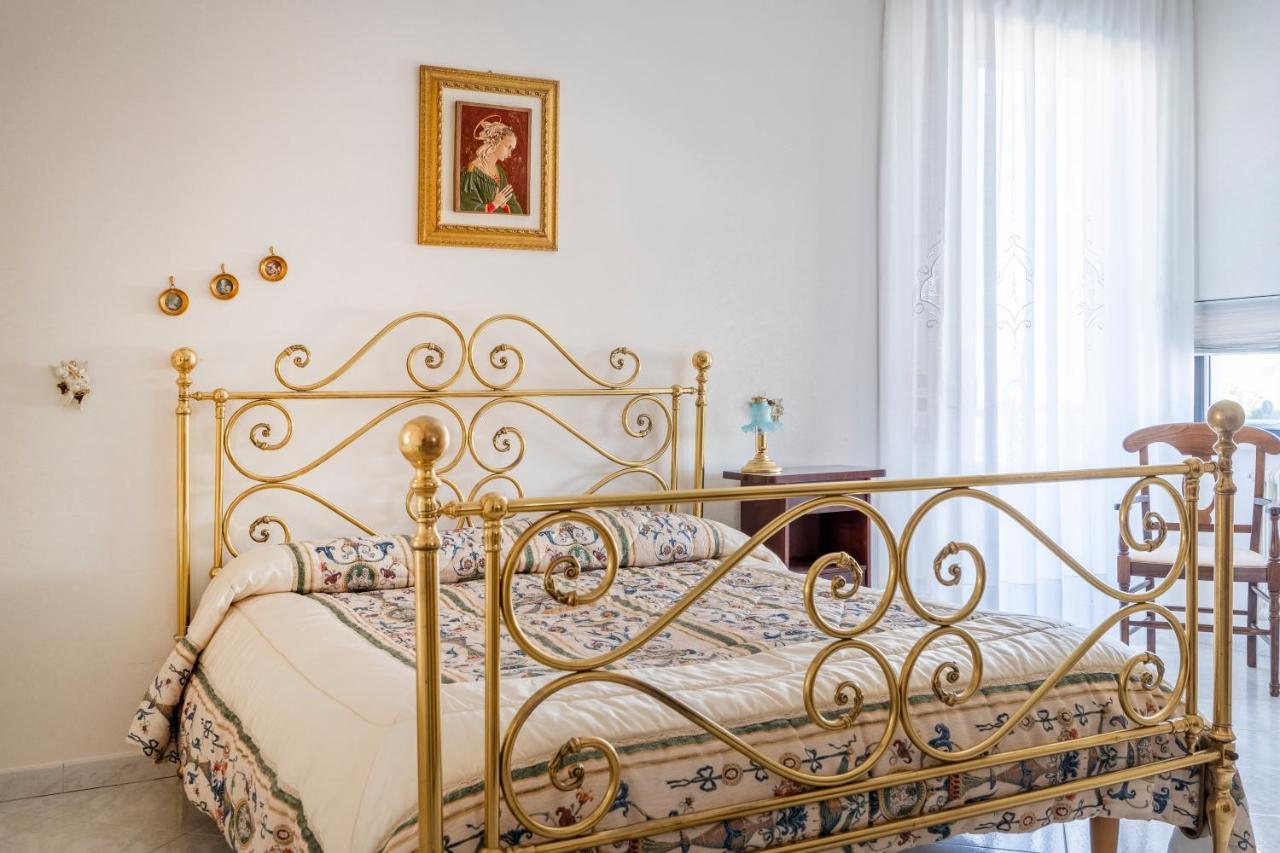 Grazia Attic Apartment With Terrace Trani Kültér fotó