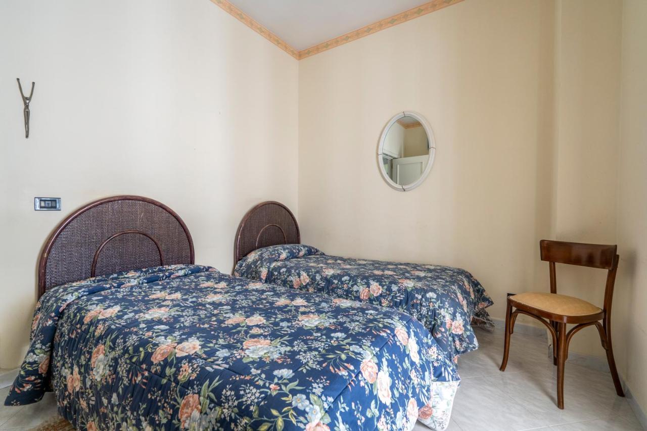 Grazia Attic Apartment With Terrace Trani Kültér fotó